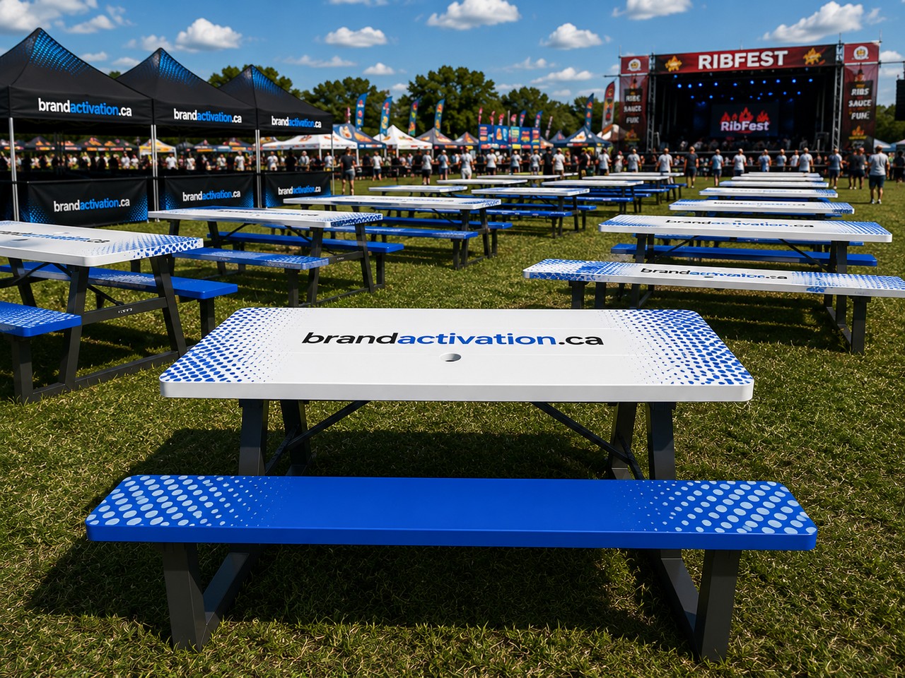 Picnic Grove — 72 vinyl-branded tables